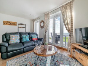 Living area - 24 Mount Brioni, Nr Looe (Seaton)