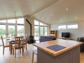 Interior - 2 bedroom accommodation in Hassocks (Hassocks)