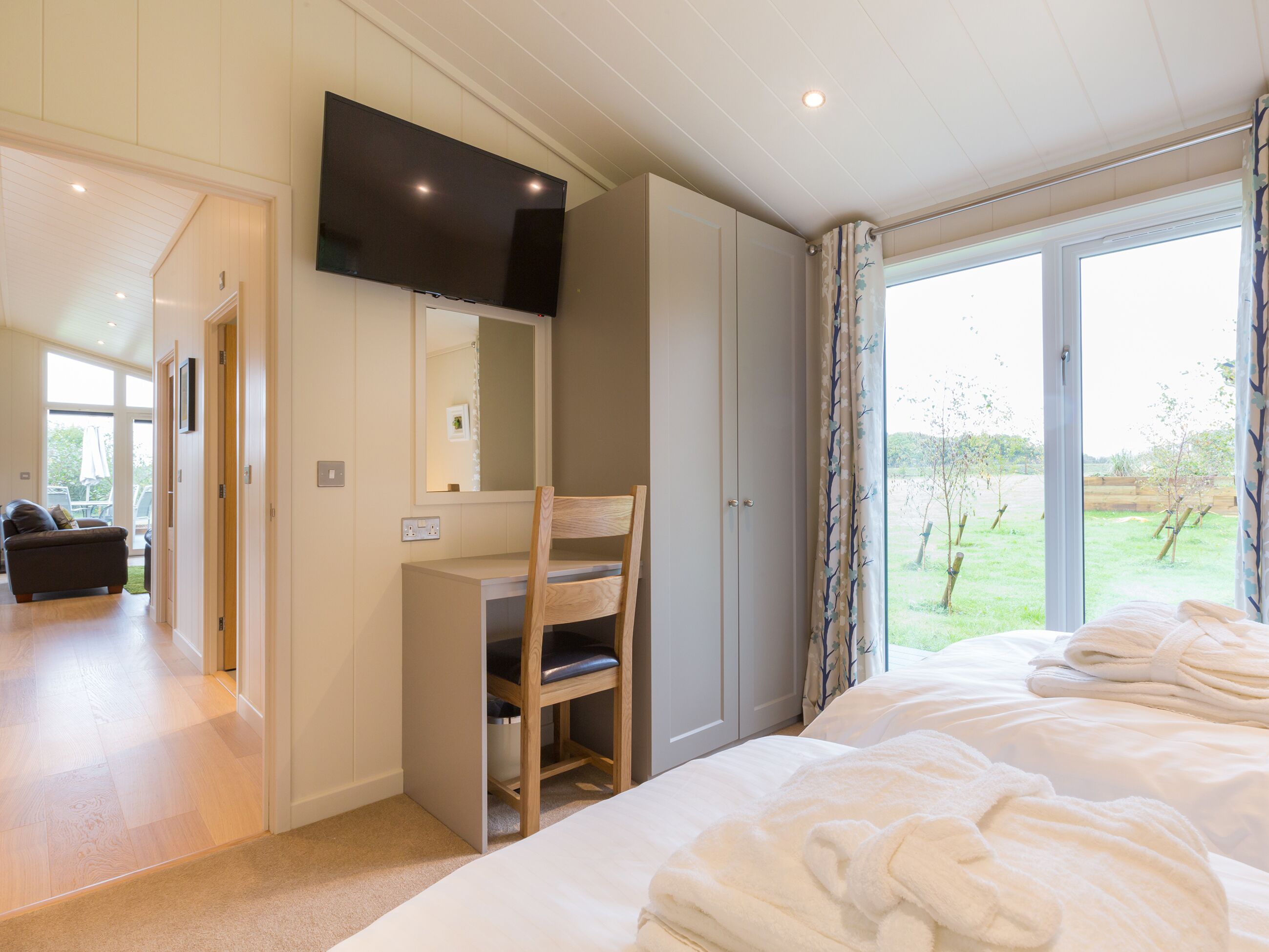 2 bedrooms, free WiFi