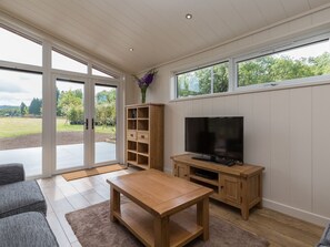 Fireplace - 2 bedroom accommodation in Hassocks (Hassocks)