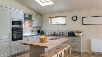 Dishwasher, high chair