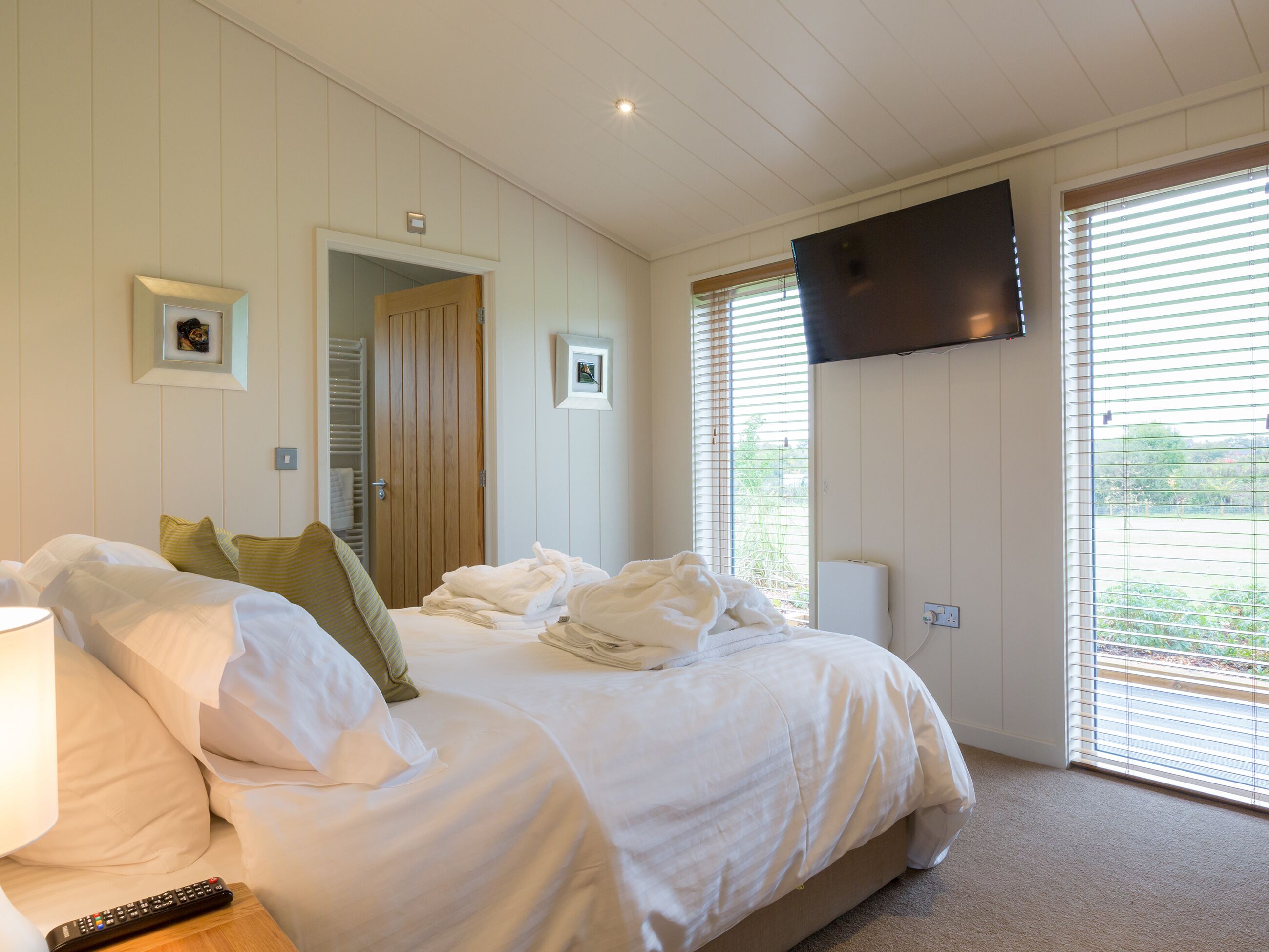 2 bedrooms, free WiFi