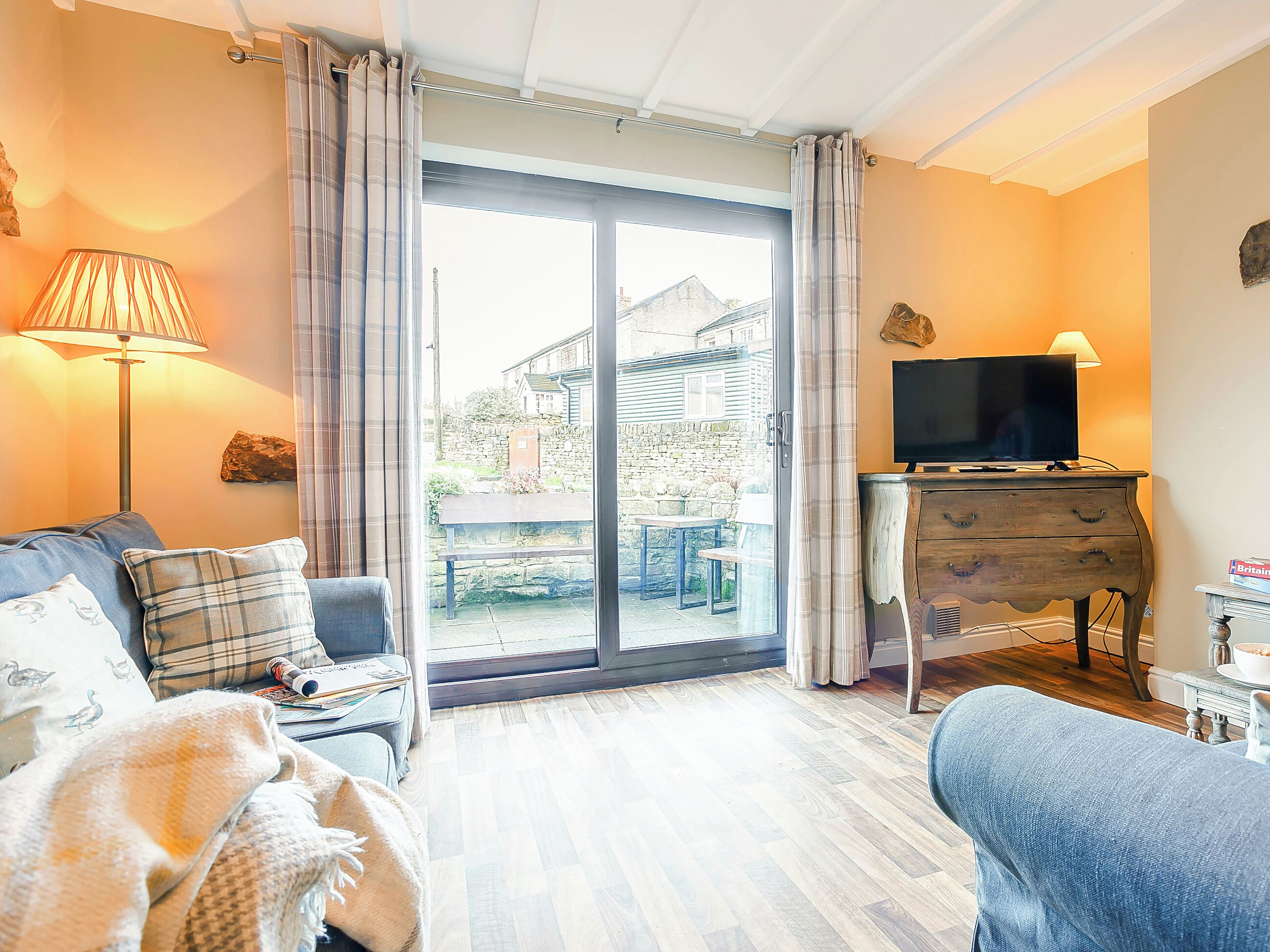 Open plan living space | Cherry Tree Cottage - Mill Farm Cottages, Chesterfield, Near Bakewell