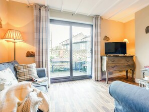 TV - Mill Farm Cottages - Cherry Tree (Barlow near Bakewell)