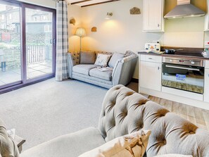 TV - Mill Farm Cottages - Kingfisher (Barlow near Bakewell)