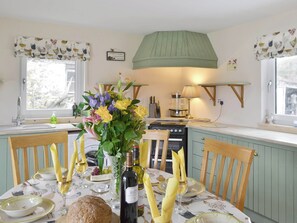 Dining - Foxhole Farm Cottage (Kiltarlity near Beauly)