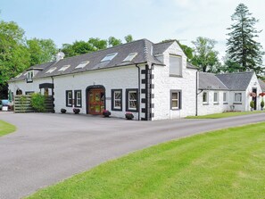 Exterior - 2 bedroom accommodation in Palnackie, Castle Douglas (Palnackie, Castle Douglas)