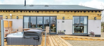 Fairchild's Barn - UK12806