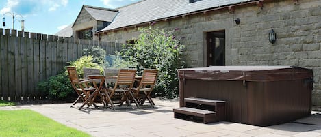 屋外ダイニングエリア