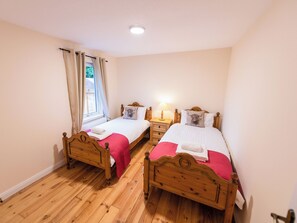 2 bedrooms, free WiFi - 2 bedroom accommodation in Fort William (Fort William)