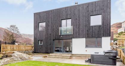 5 bedroom accommodation in Kinlochleven