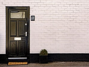 Exterior detail - 3 bedroom accommodation in Fort William (Fort William)