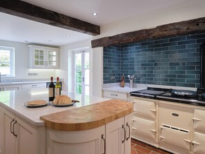 Dishwasher, high chair - The stay of your dreams in beautiful countryside. (Carsington , Ashbourne)