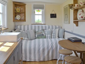 Interior - 1 bedroom accommodation in Burton Fleming, near Filey (Burton Fleming, near Filey)