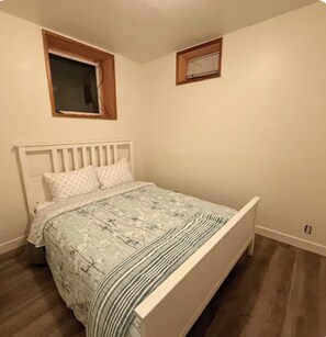 Unclassified image, 4 of 13, button - Your Walkable Camas Stay Near Downtown & the Lake—Lower Unit (Camas)