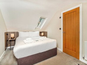 3 bedrooms, free WiFi - 4 Monkbar Mews - UK2693 (York)