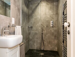 Towels - Luxury two bed apartment within the city centre. (York)