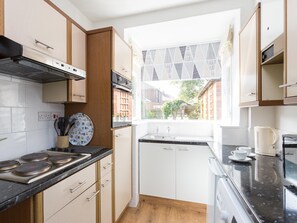 Dishwasher - 3 bedroom accommodation in York (York)