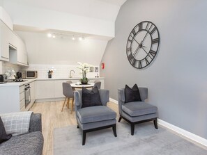 Interior - Minsters Reach Apartment Four - UK2749 (York)