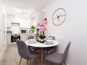 Dining - Minsters Reach Apartment One - UK2746 (York)