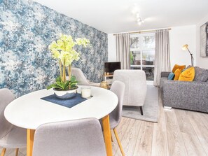 Dining - Minsters Reach Apartment Two - UK2747 (York)