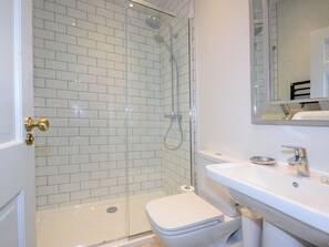 Towels - 3 bedroom accommodation in York (York)