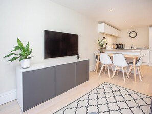 Dining - 2 bedroom accommodation in York (York)