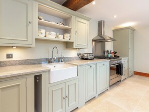 Dishwasher - 3 bedroom accommodation in Strensall (Strensall)