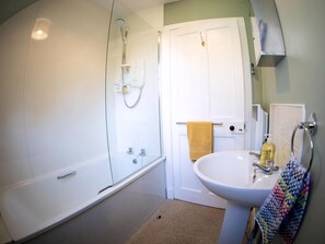 Towels - 2 bedroom accommodation in Forres, near Nairn (Forres, near Nairn)