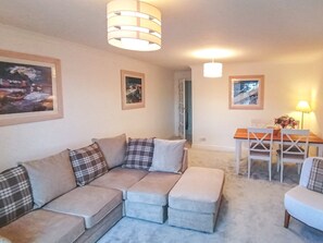 TV - 2 bedroom accommodation in Oban (Oban)