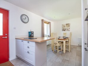 Dining - 3 bedroom accommodation in Aviemore (Aviemore)