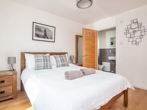 3 bedrooms, free WiFi - 3 bedroom accommodation in Aviemore (Aviemore)