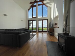 TV, fireplace - Balloan Steading- East - UK7524 (Dornoch)