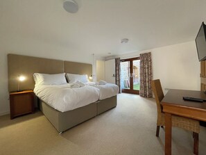 4 bedrooms, free WiFi - Balloan Steading- East - UK7524 (Dornoch)