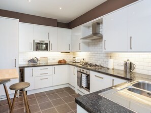Private kitchen - 3 bedroom accommodation in York (York)