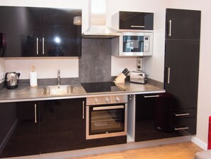 Dishwasher, highchair