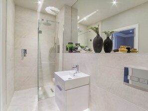 Towels - The Presidential Suite (York)