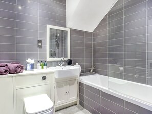 Towels - 2 bedroom accommodation in York (York)