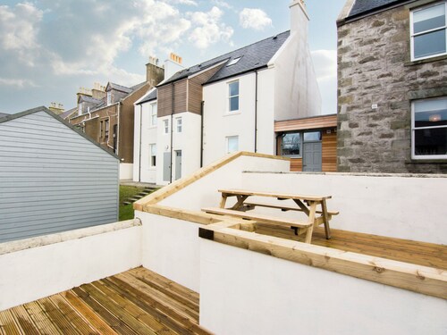 Perfect location in Lerwick so centrally located for Shetland.