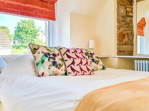 1 bedroom, free WiFi - Oakbank Servants Quarters - UK7573 (Pitlochry)