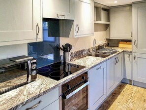 Private kitchen - Oakbank Cottage - UK7574 (Pitlochry)