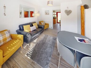 TV - 2 bedroom accommodation in Penmaenmawr, near Conwy (Penmaenmawr, near Conwy)