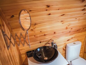 Towels - A perfect retreat for couples and friends. (Stewarton)