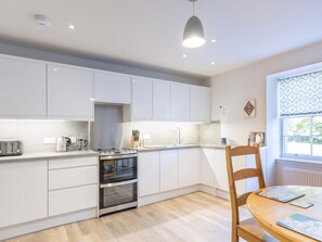 Lavavajillas y periquera 