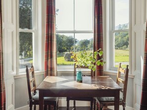 Dining - Forest Lodge - UK7633 (Pitlochry)