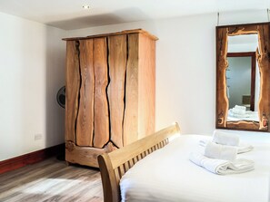 1 bedroom, free WiFi - Anne's Cottage - UK7782 (Newton Stewart)