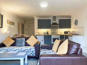 Interior - The Old Schoolhouse Cottage (Fort William)