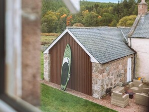 Property grounds - 7 bedroom accommodation in Potarch, near Banchory (Potarch, near Banchory)