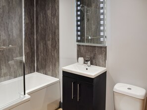Towels - 3 bedroom accommodation in Swafield, near North Walsham (Swafield, near North Walsham)