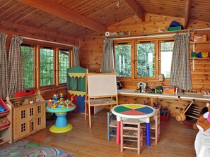 Children’s area - 1 bedroom accommodation in Bruern, near Chipping Norton (Bruern, near Chipping Norton)